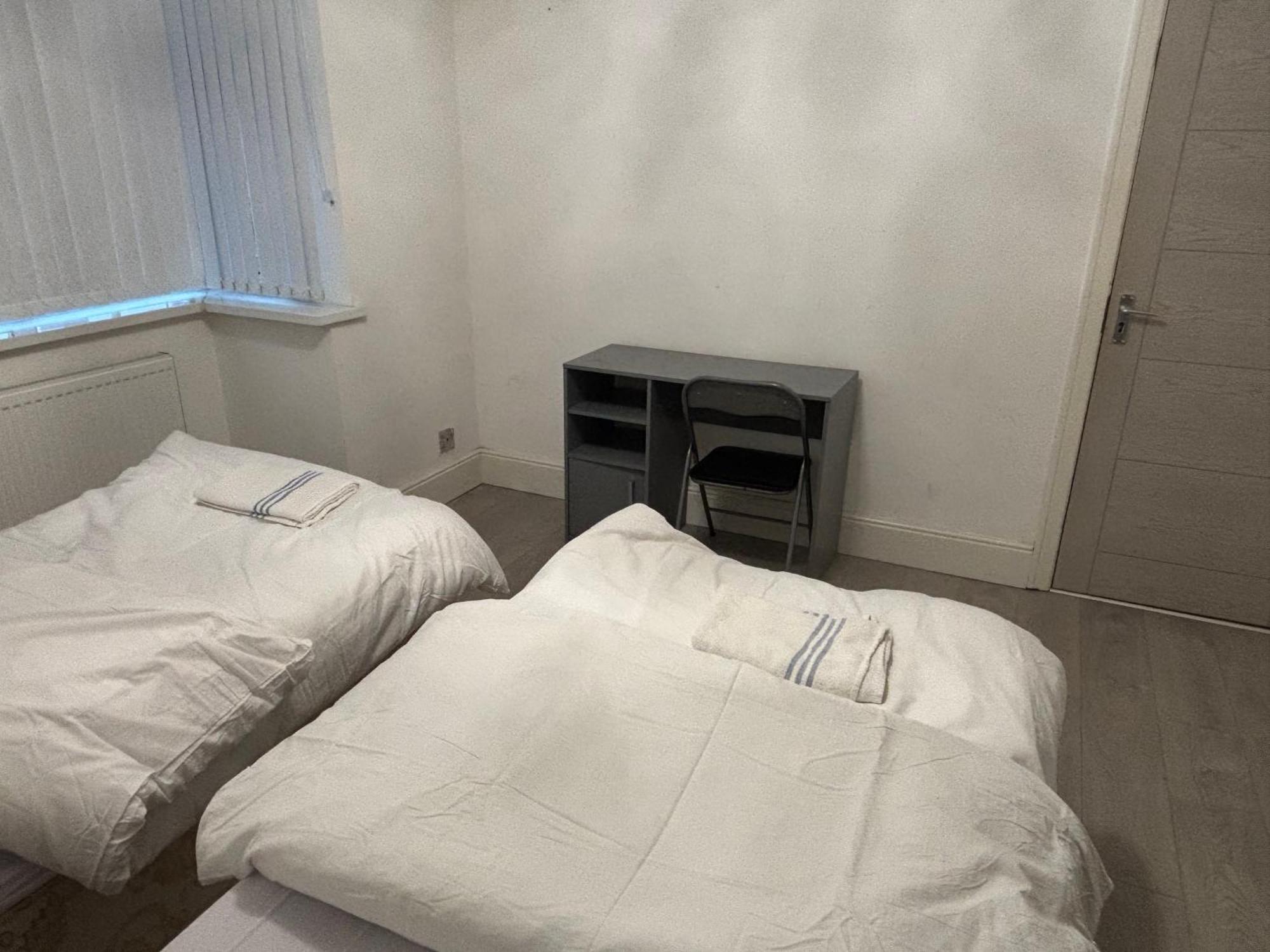 Ehsaan Guest house Birmingham