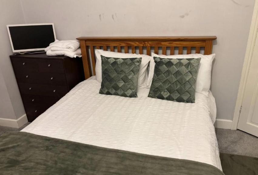 Ehsaan Guest house *